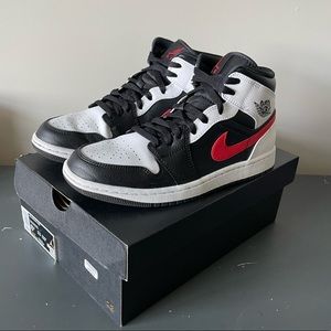 Air Jordan Mids in Chile Red w/original box Mens 8.5